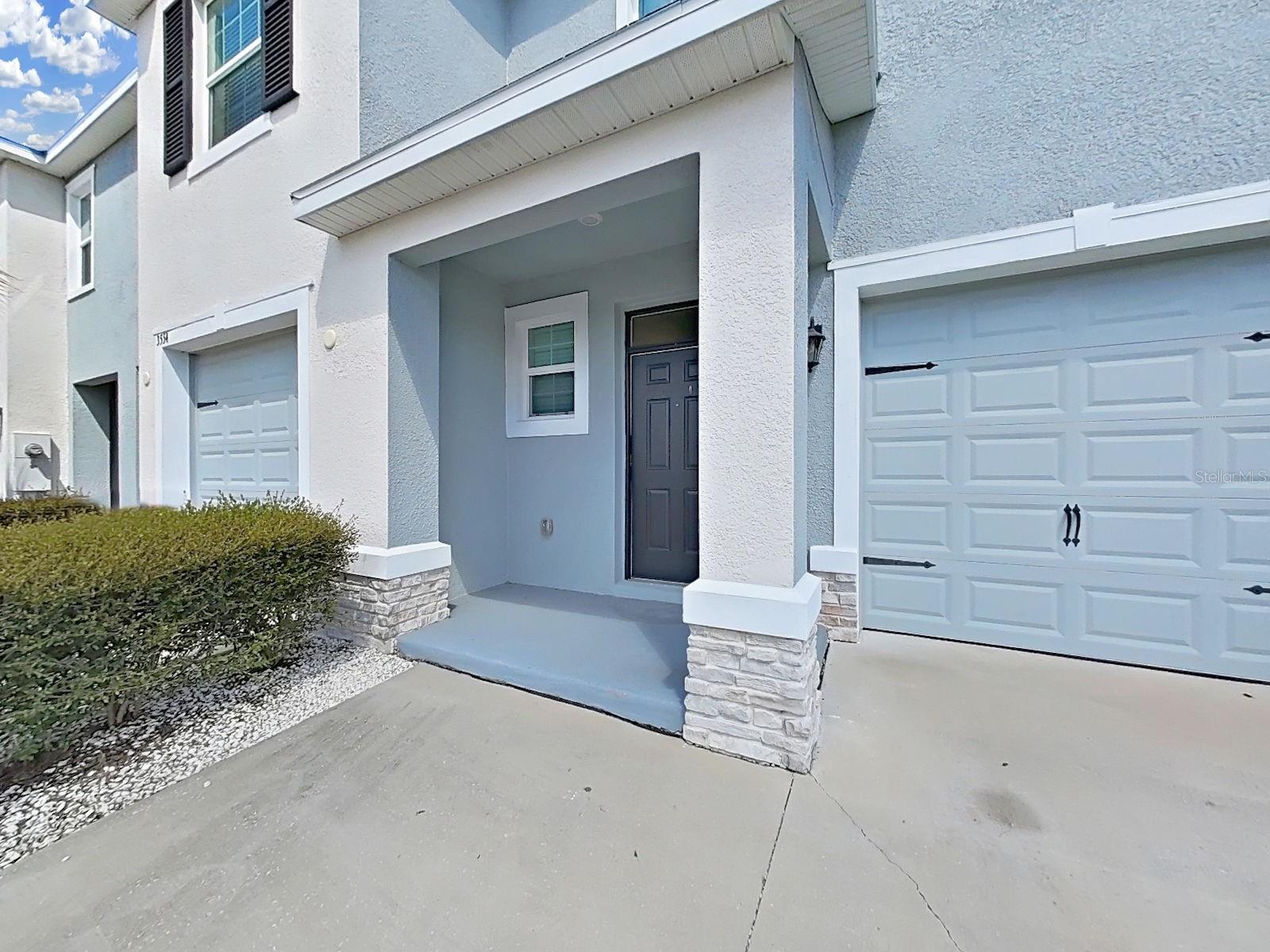 3556 WHITE DANDELION COURT