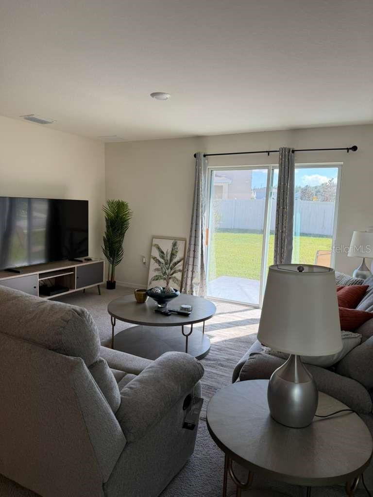 ZEPHYR LAKES SUB - Residential Lease