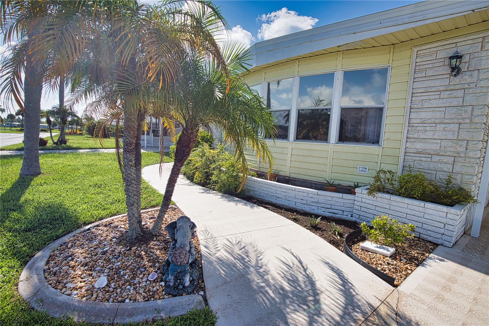 LA CASA MHP CO-OP - Residential