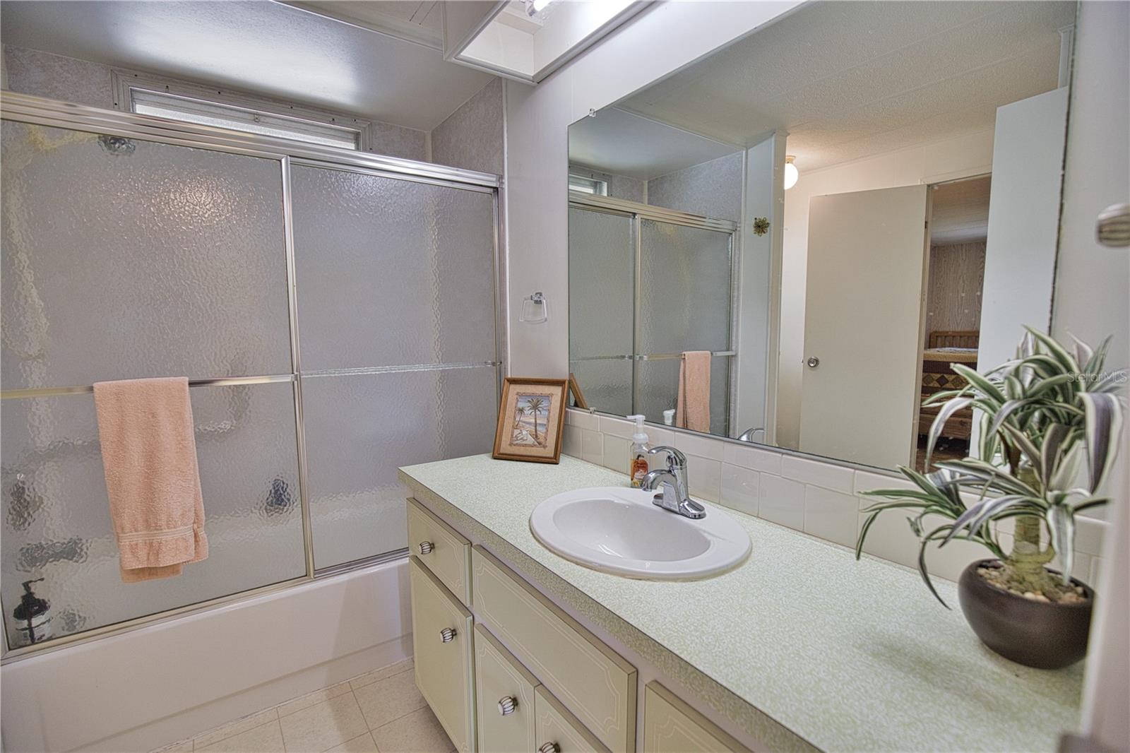 LA CASA MHP CO-OP - Residential