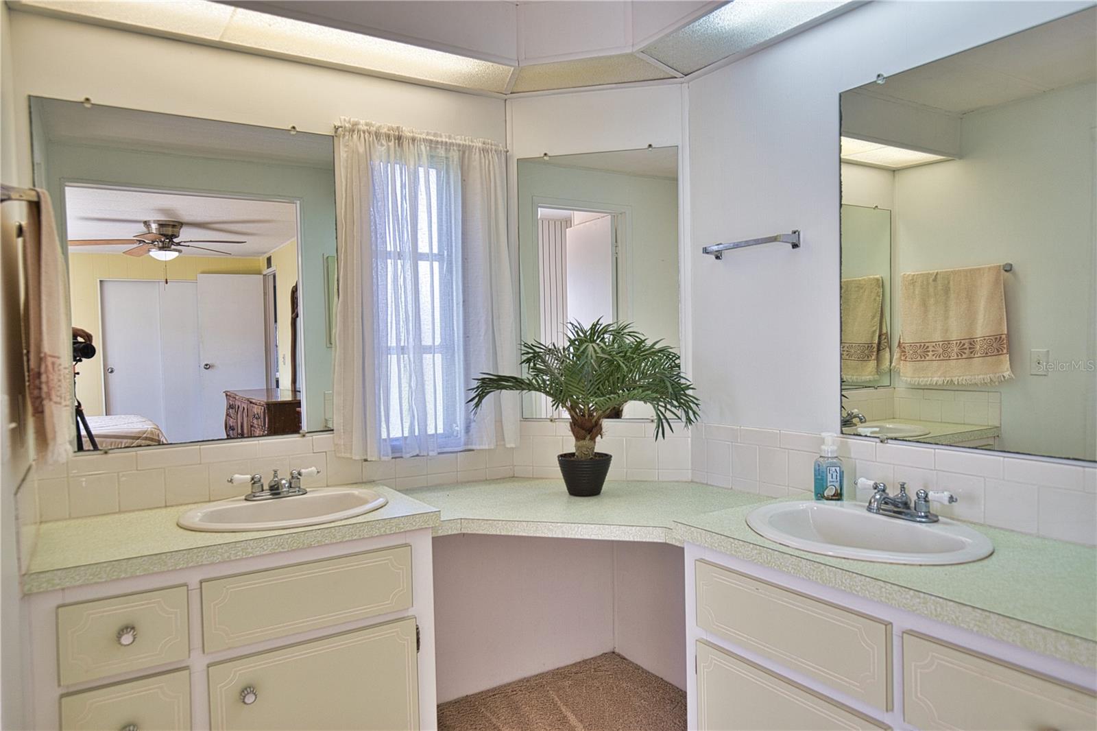 LA CASA MHP CO-OP - Residential