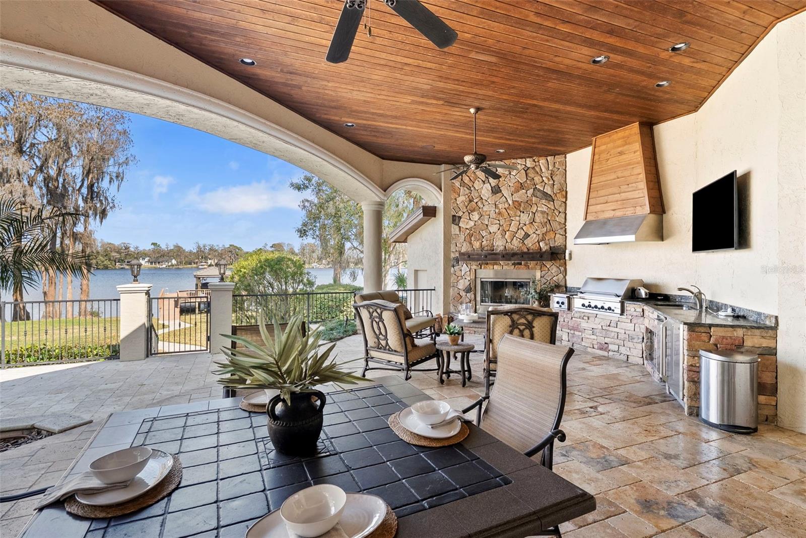 NORTHBRIDGE AT LAKE PRETTY - Residential