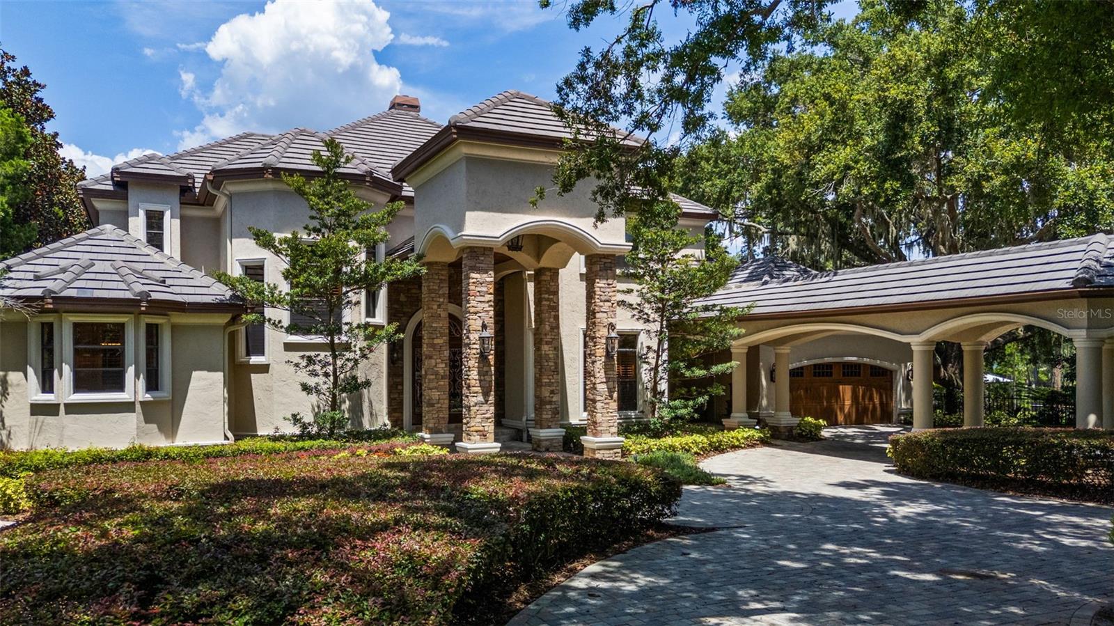 9902 MENANDER WOOD COURT
