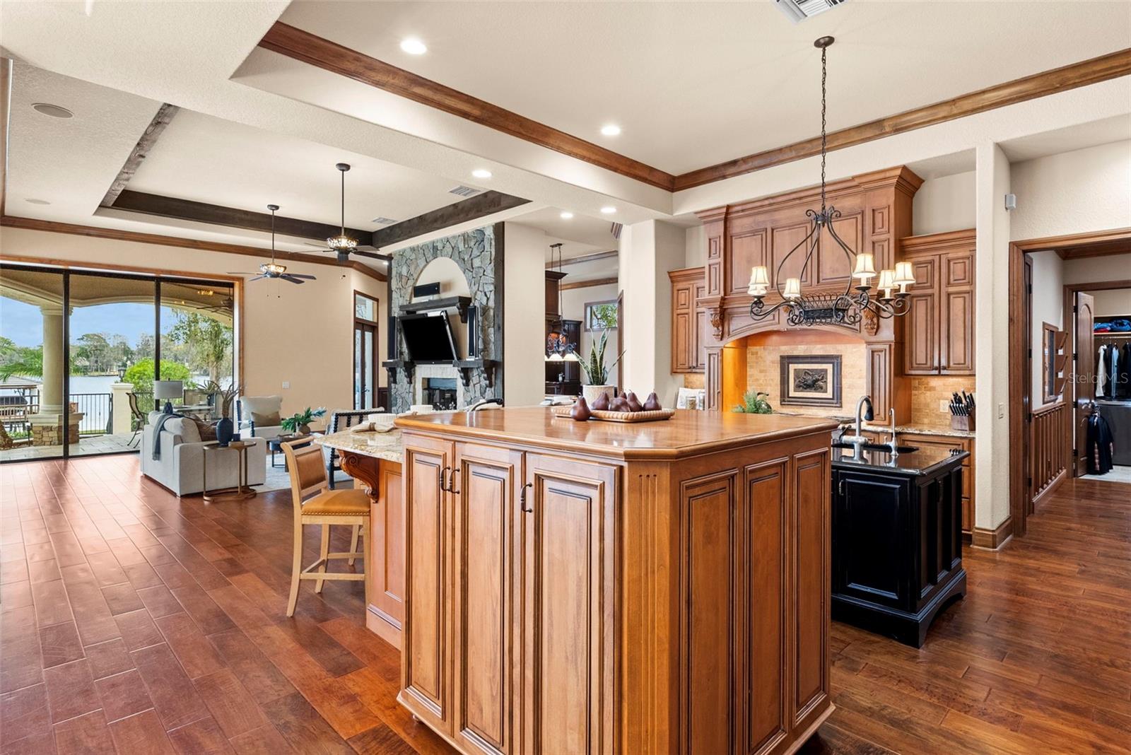 9902 MENANDER WOOD COURT