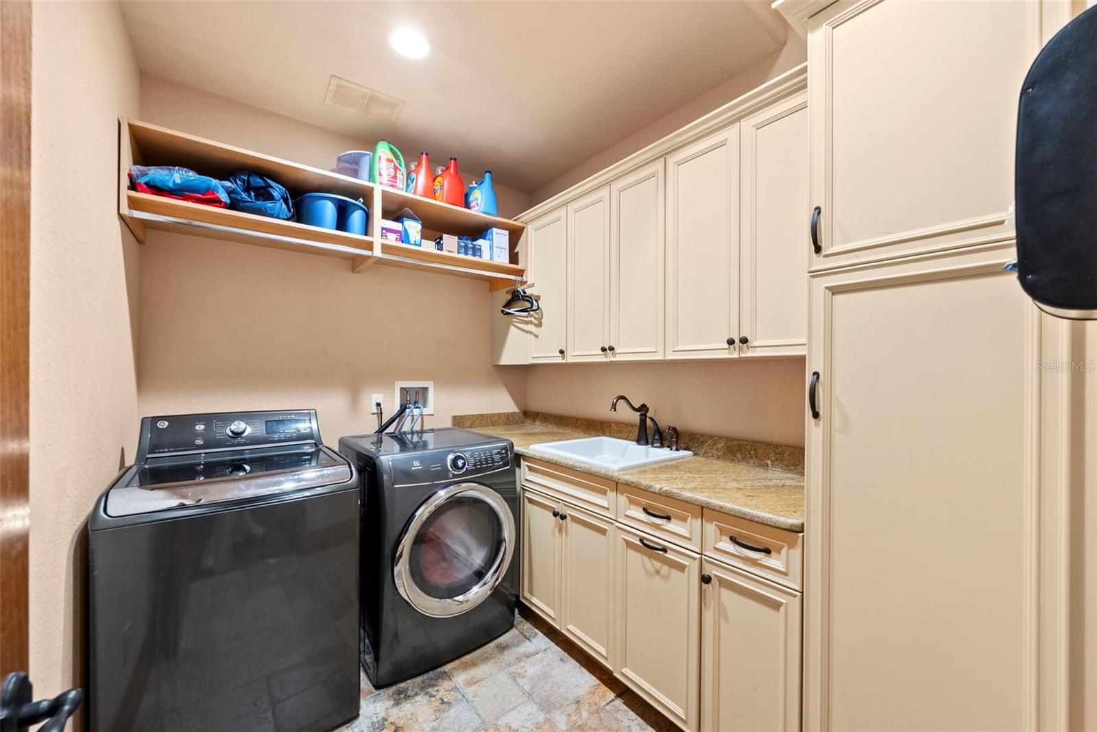 NORTHBRIDGE AT LAKE PRETTY - Residential