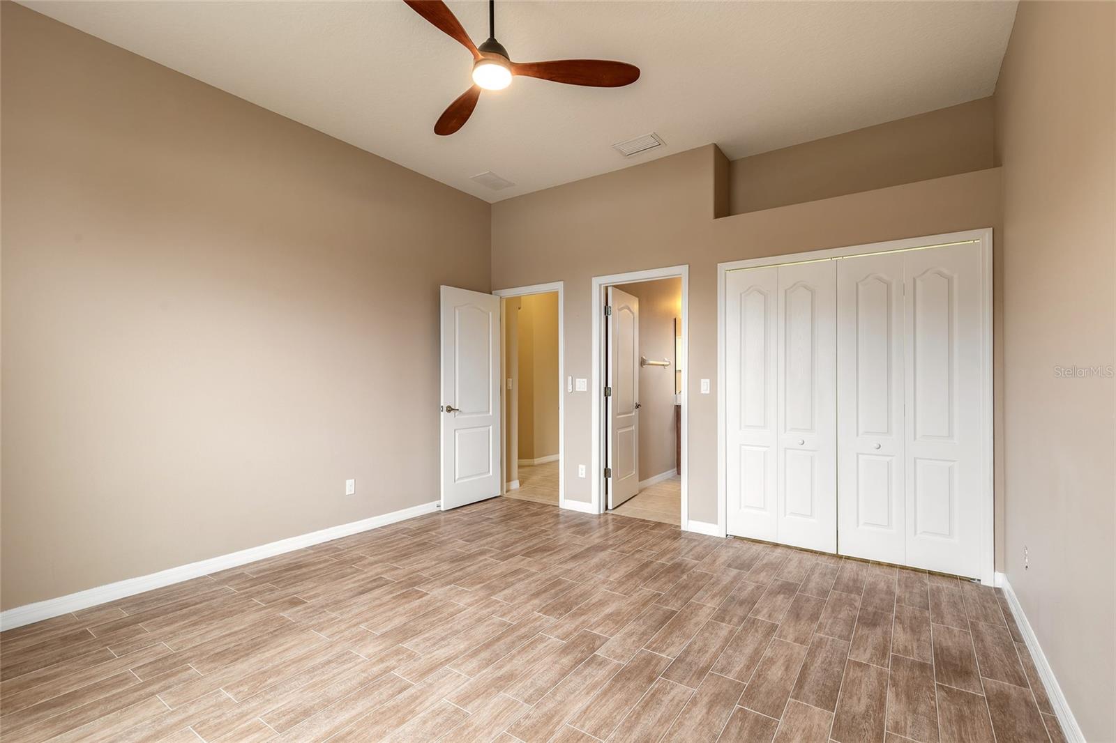 PROMENADE PARKE - Residential