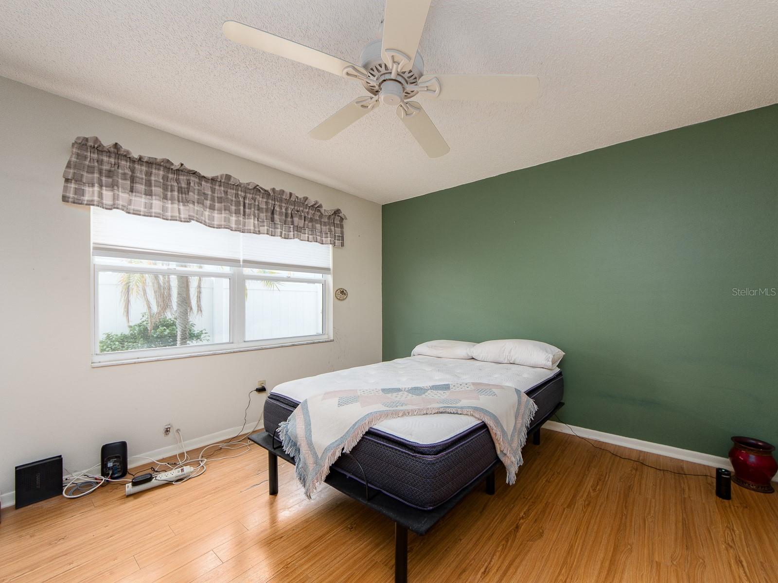 BAY HARBOR ESTATES - Residential