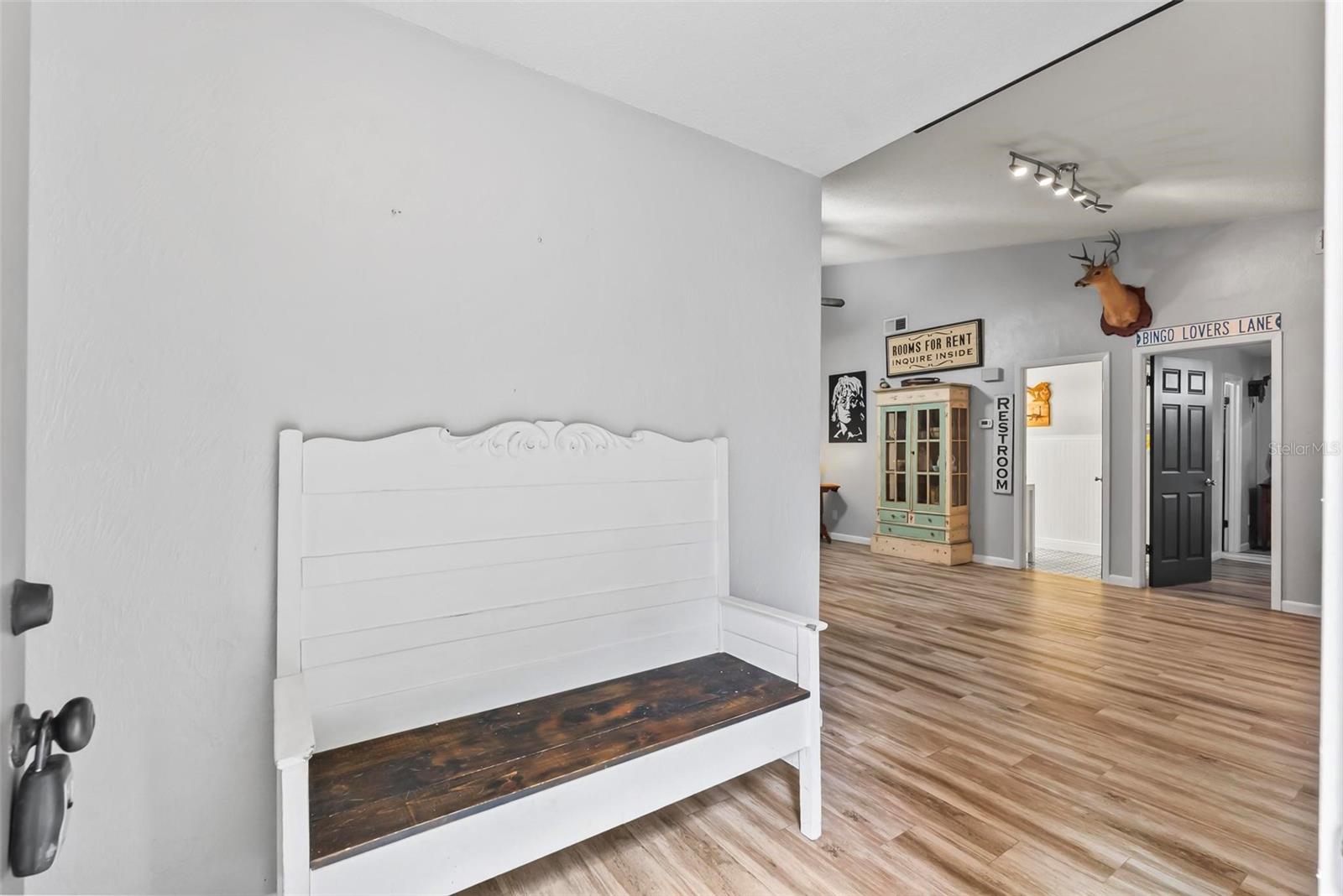 35 CHEROKEE TRAIL