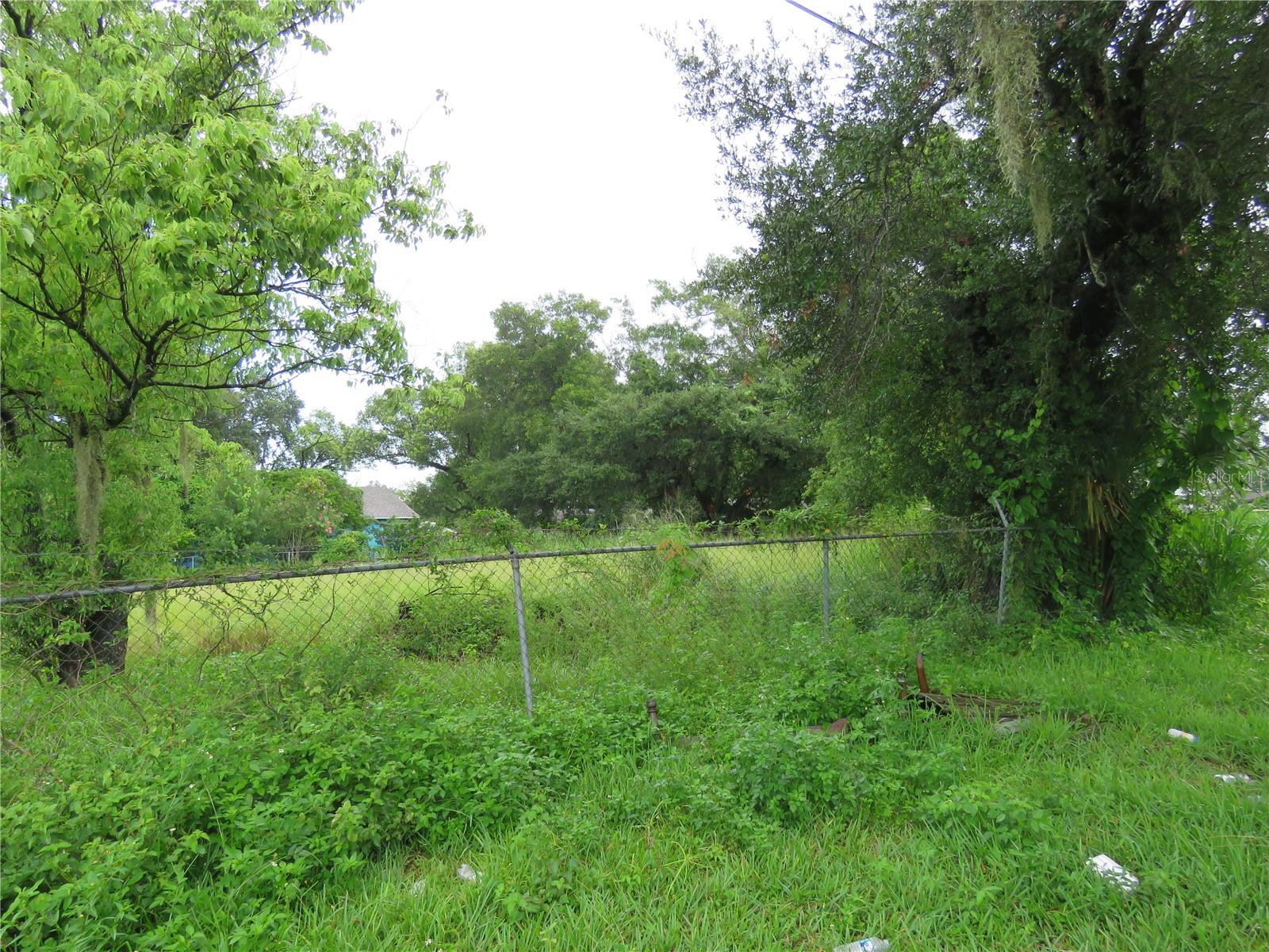 MERRIN & DEVANES ADD - Land