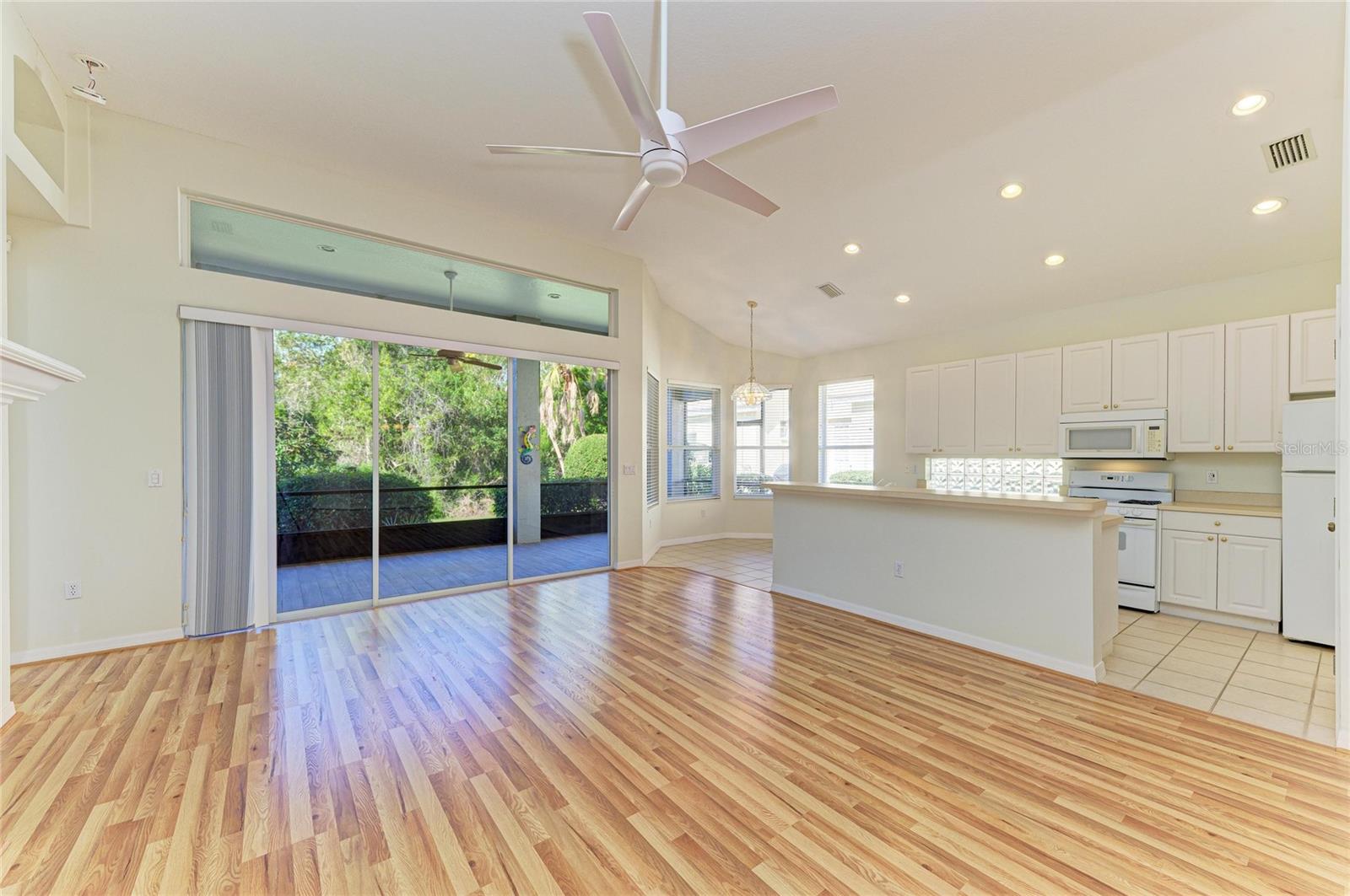 LAKEWOOD RANCH COUNTRY CLUB VILLAGE D 1 - Residential