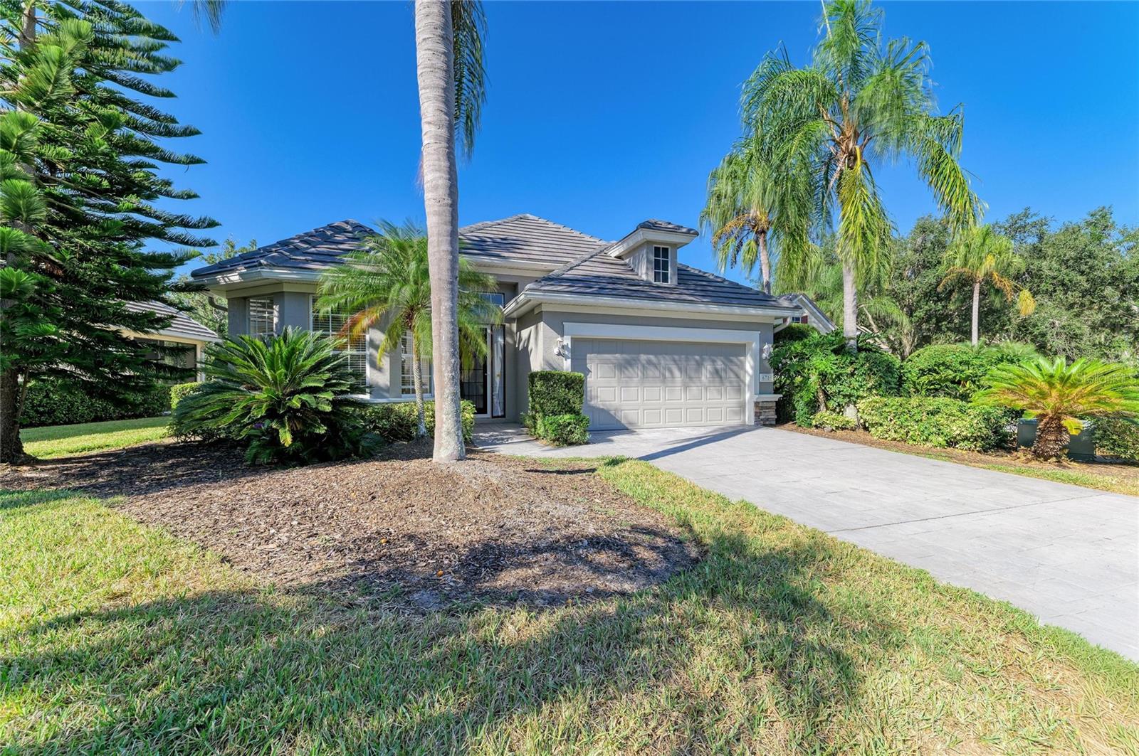 LAKEWOOD RANCH COUNTRY CLUB VILLAGE D 1 - Residential