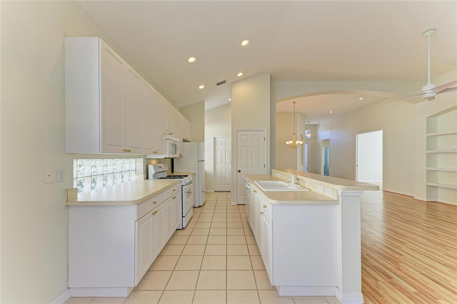 LAKEWOOD RANCH COUNTRY CLUB VILLAGE D 1 - Residential