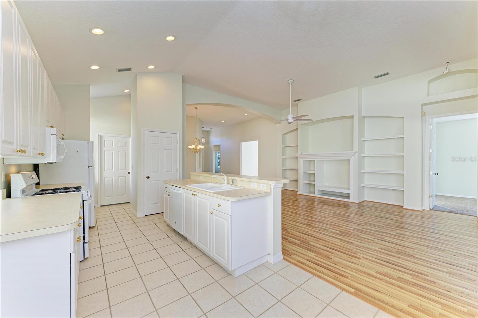 LAKEWOOD RANCH COUNTRY CLUB VILLAGE D 1 - Residential