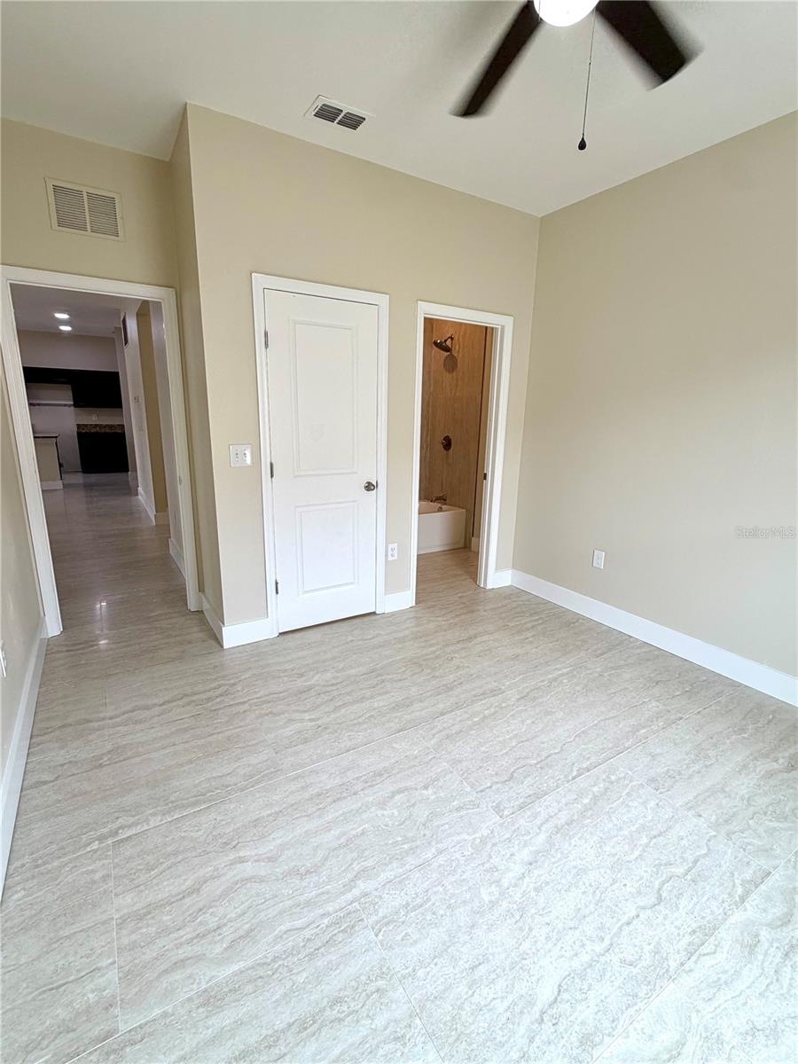 ST JAMES XING - Residential