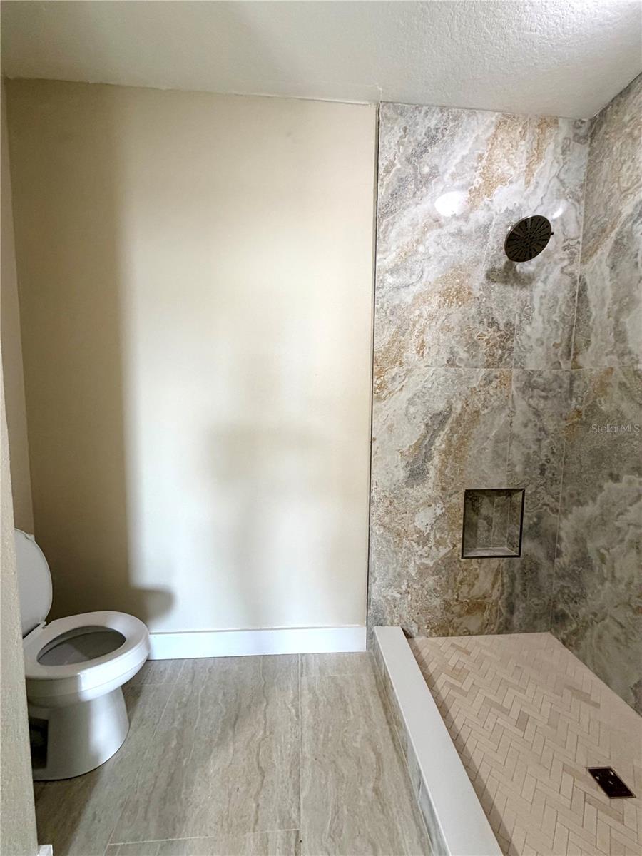 ST JAMES XING - Residential