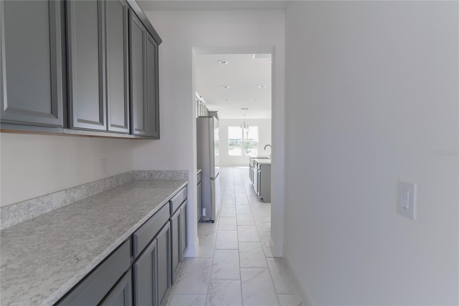 HANOVER LKS PH 5 - Residential Lease