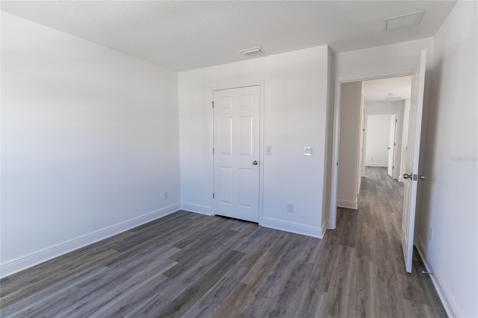 HANOVER LKS PH 5 - Residential Lease