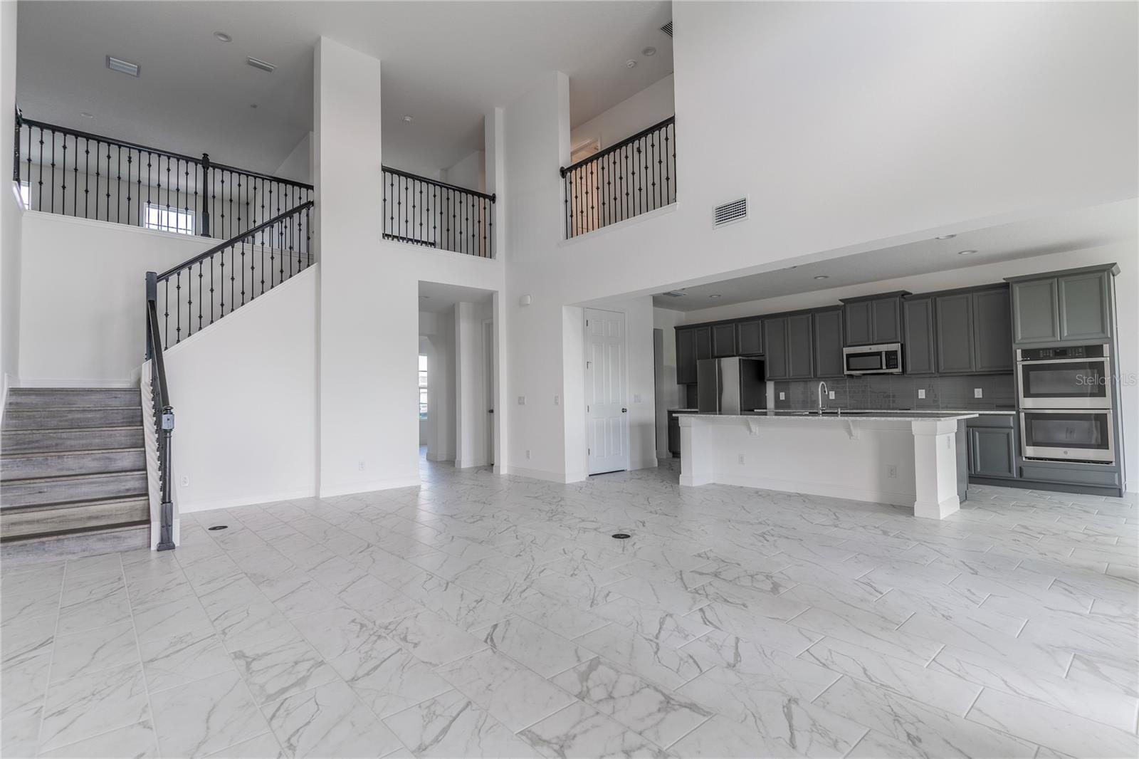 HANOVER LKS PH 5 - Residential Lease