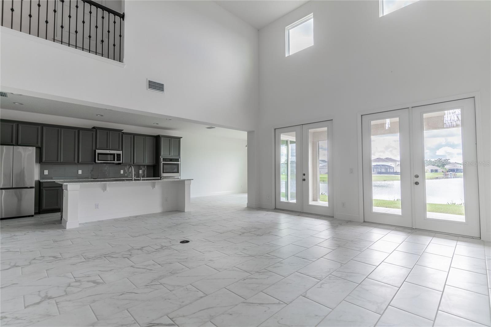 HANOVER LKS PH 5 - Residential Lease