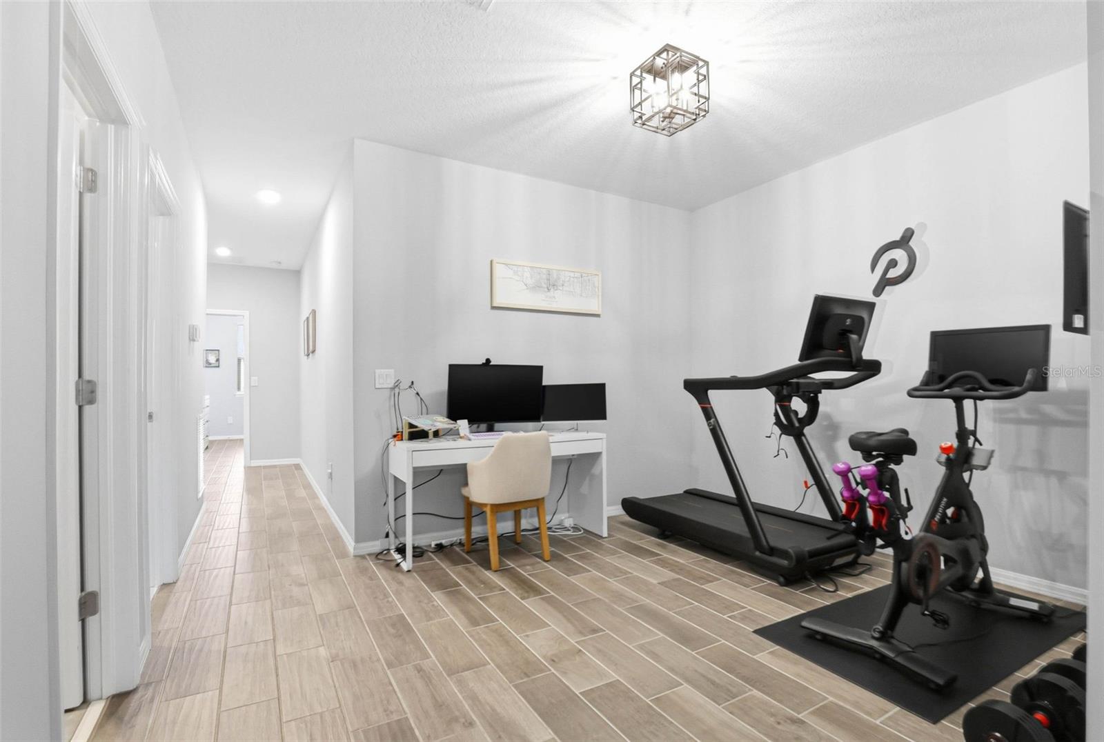 KEMERTON PLACE - Residential