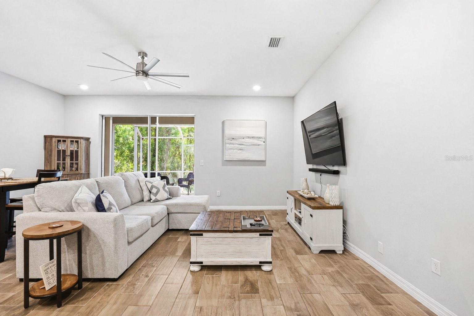 KEMERTON PLACE - Residential