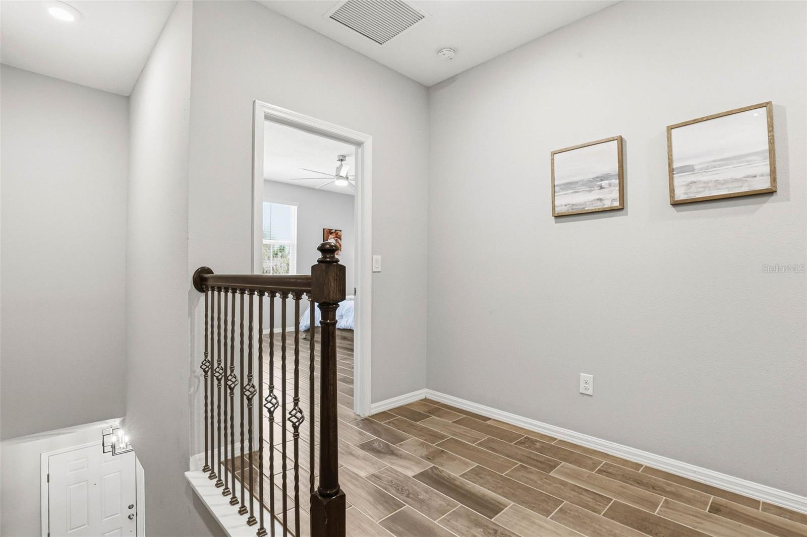 KEMERTON PLACE - Residential