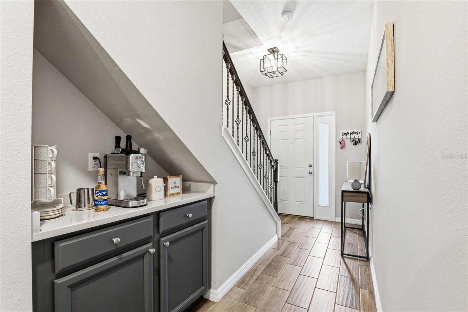 KEMERTON PLACE - Residential