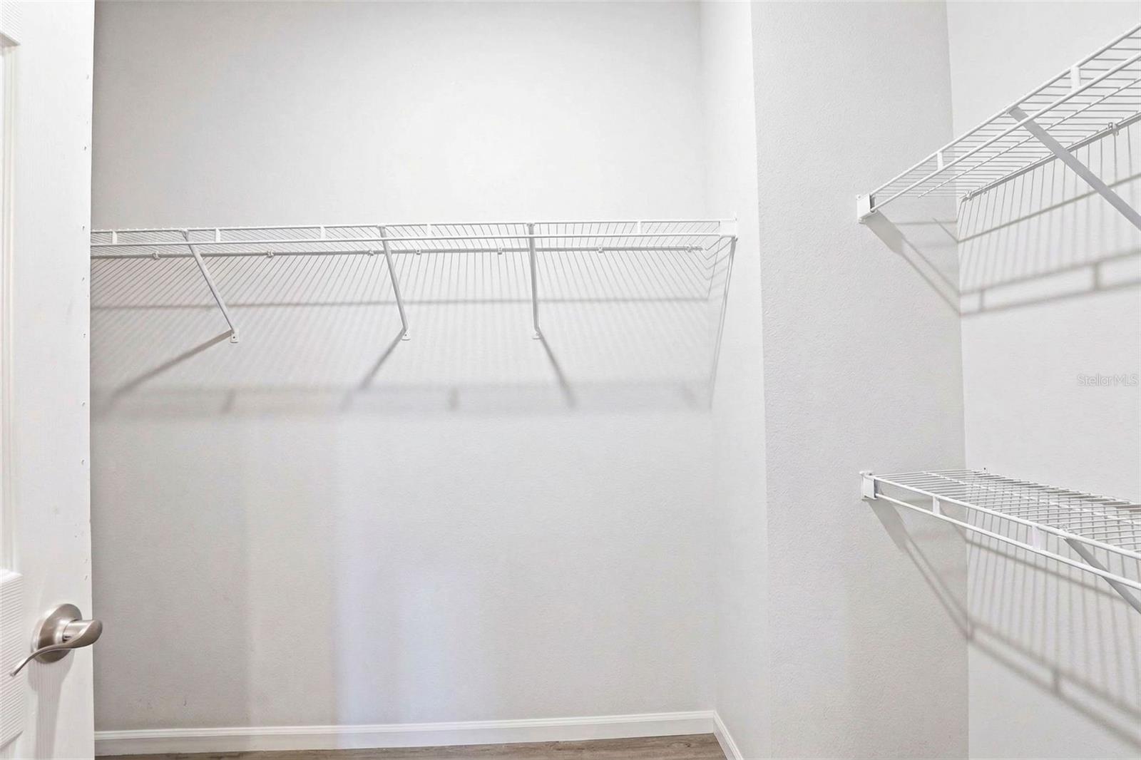 KEMERTON PLACE - Residential