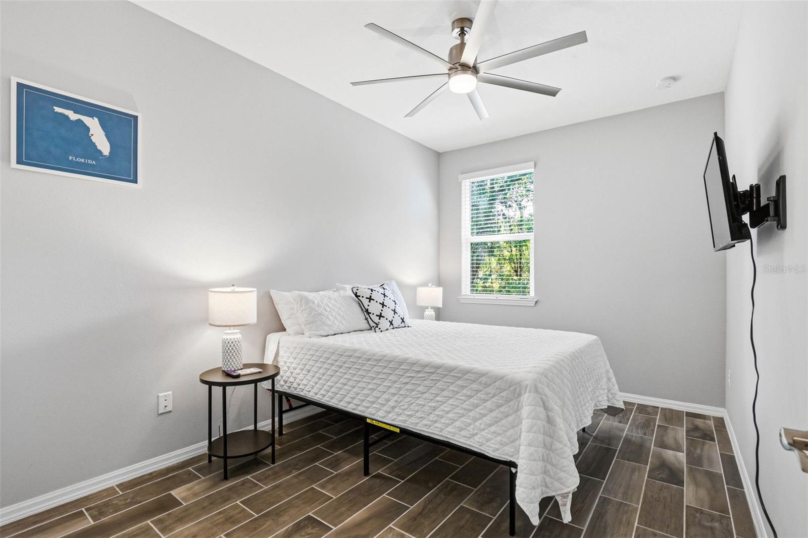 KEMERTON PLACE - Residential