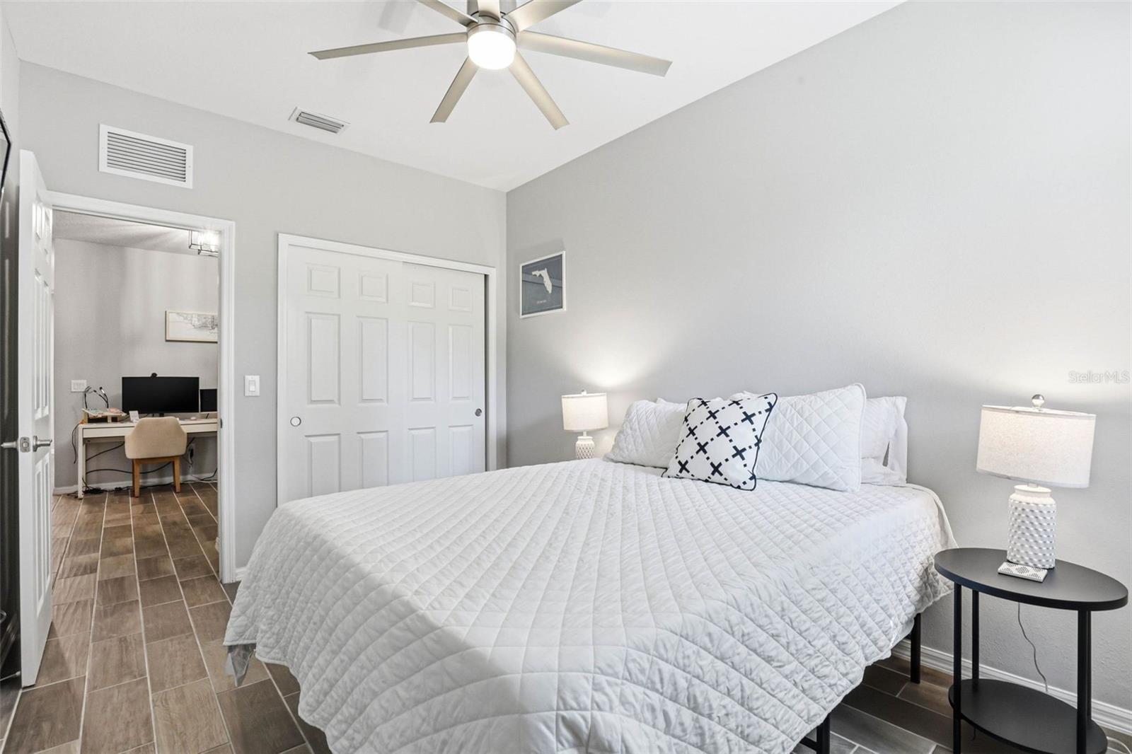 KEMERTON PLACE - Residential