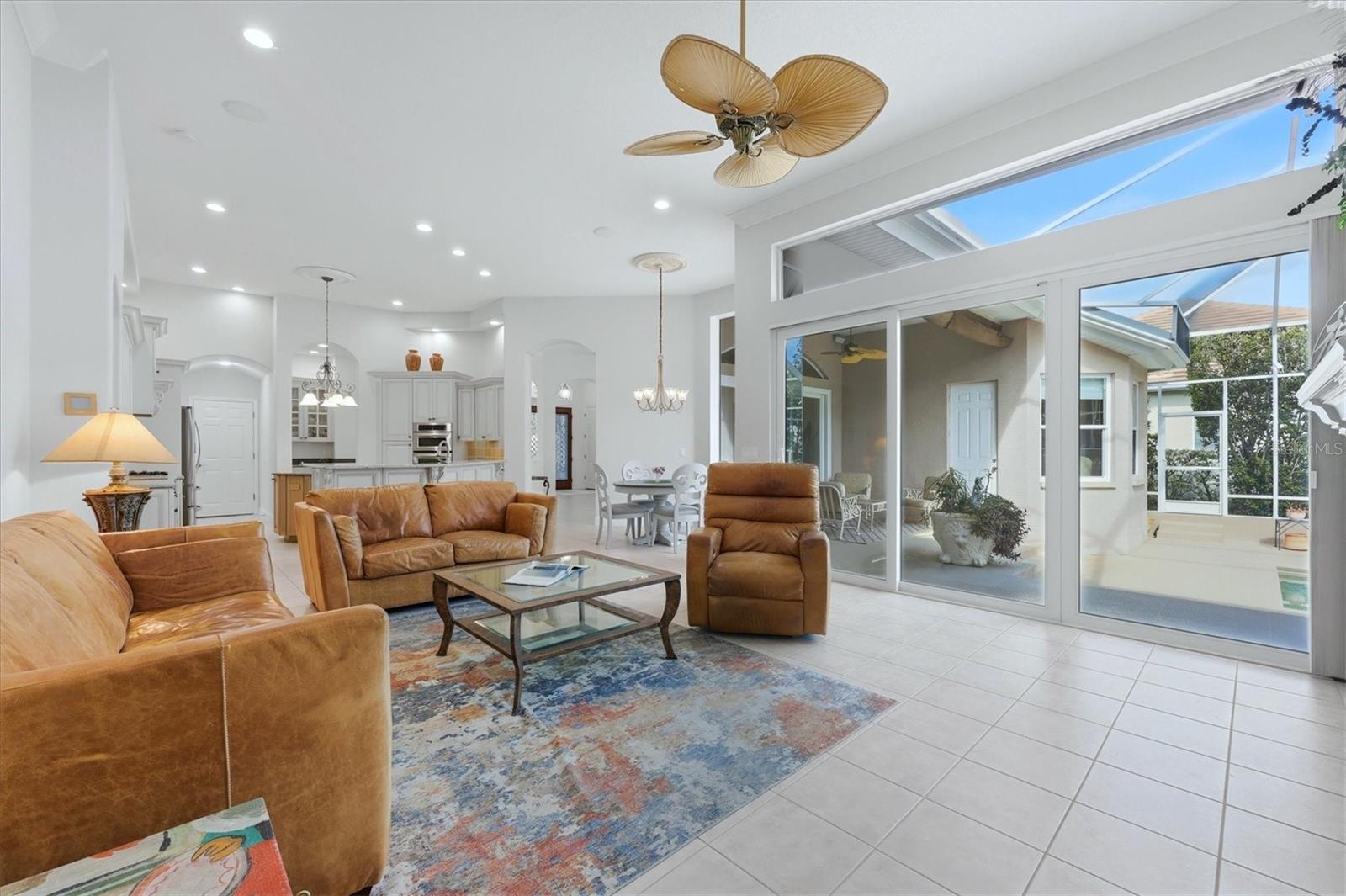 UNIVERSITY PARK COUNTRY CLUB - Residential