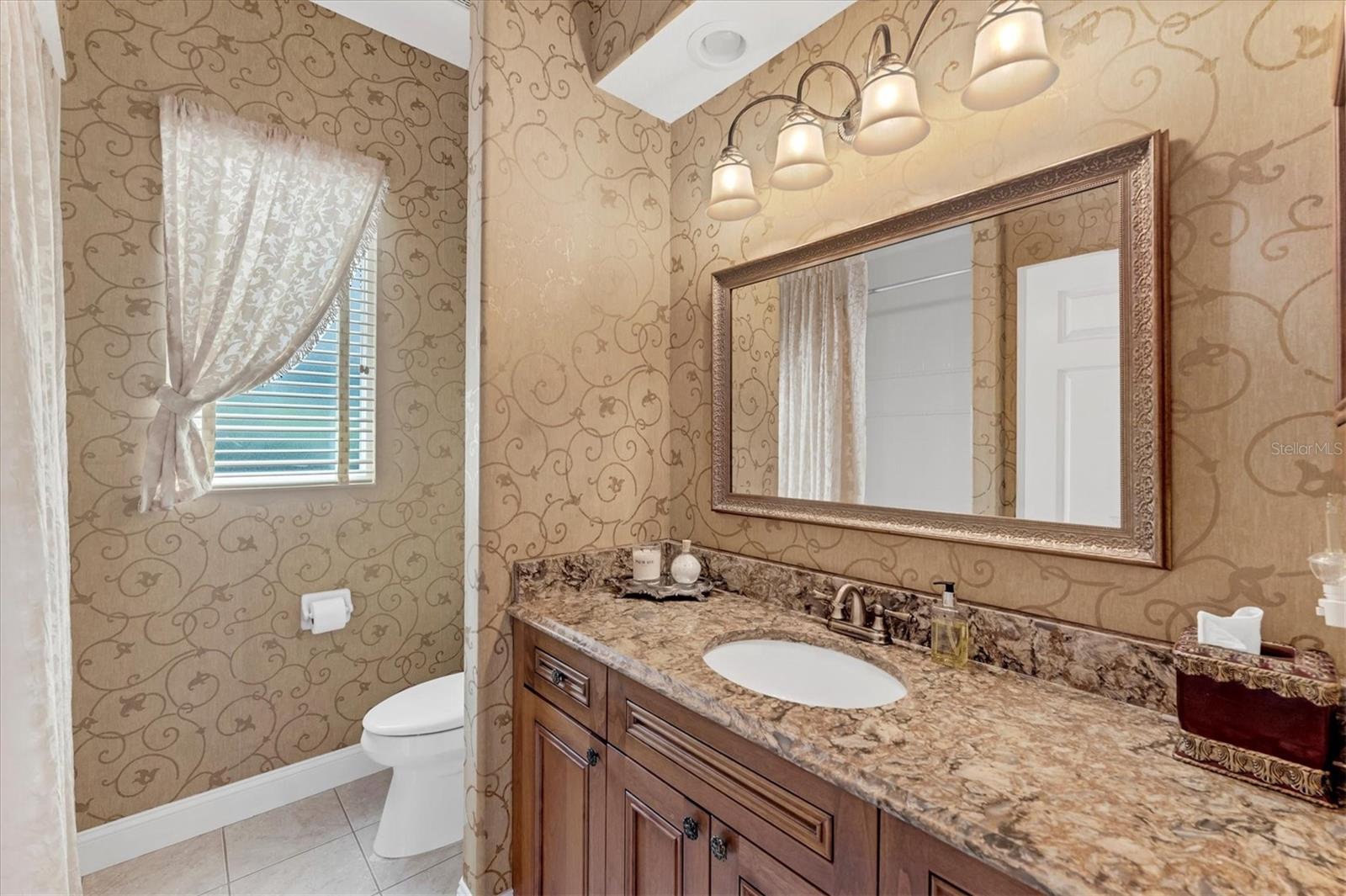 UNIVERSITY PARK COUNTRY CLUB - Residential