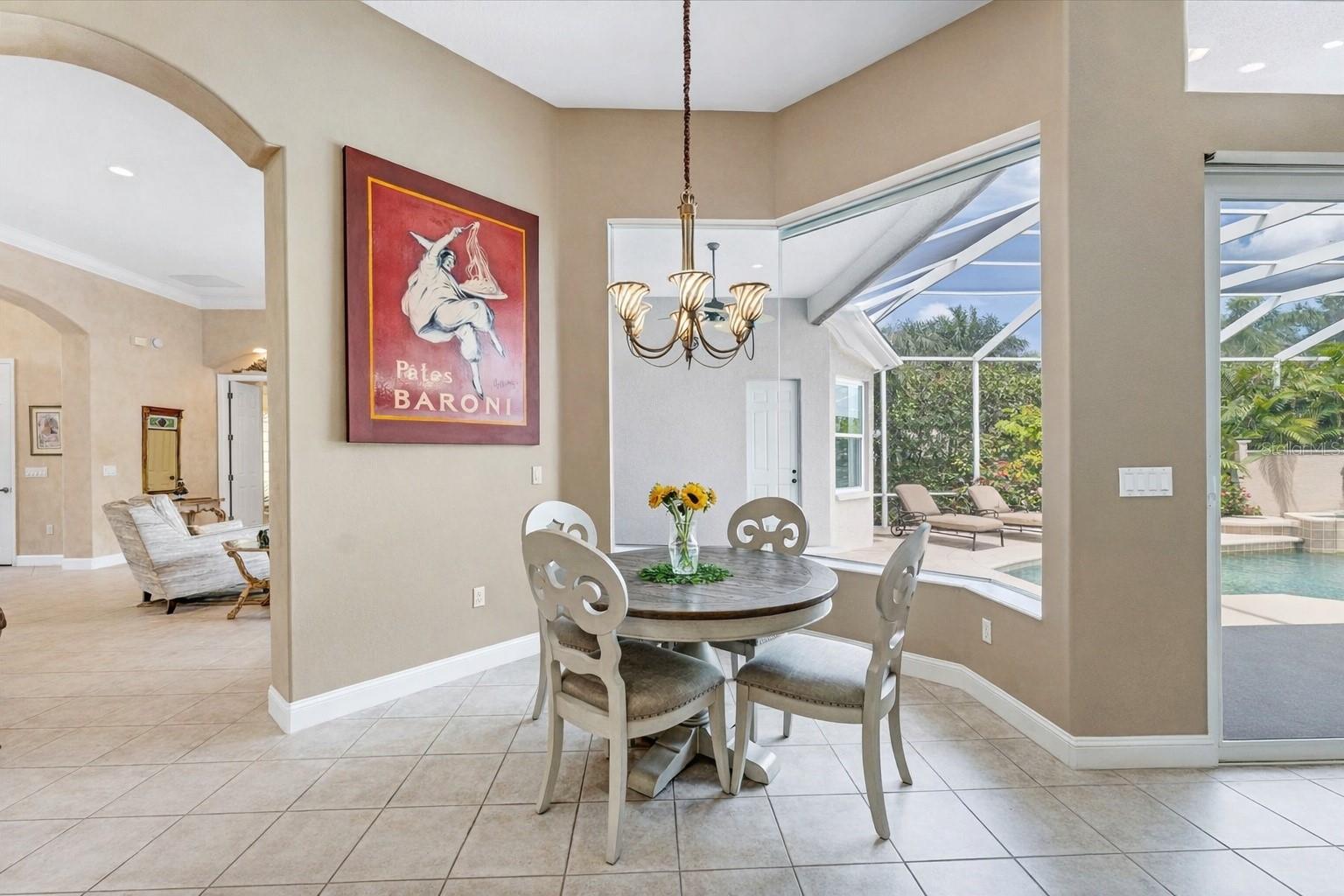 UNIVERSITY PARK COUNTRY CLUB - Residential