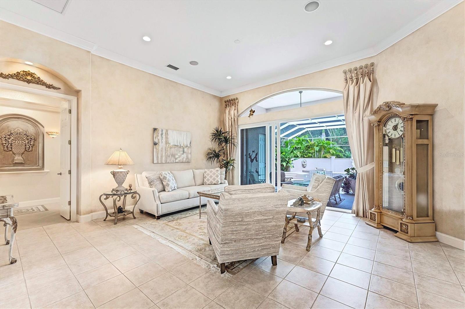 UNIVERSITY PARK COUNTRY CLUB - Residential