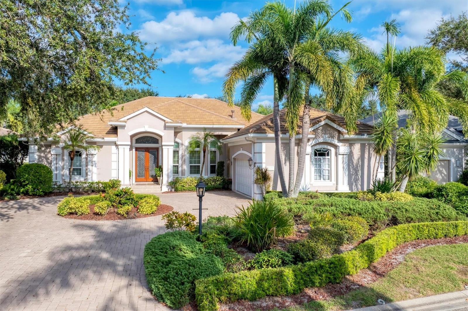 UNIVERSITY PARK COUNTRY CLUB - Residential