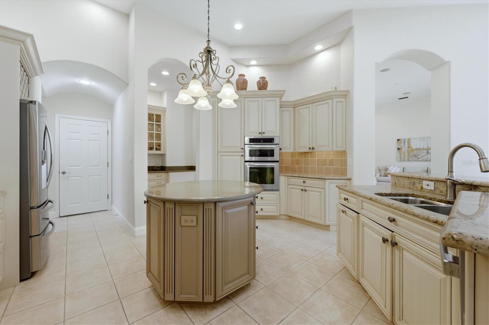 UNIVERSITY PARK COUNTRY CLUB - Residential