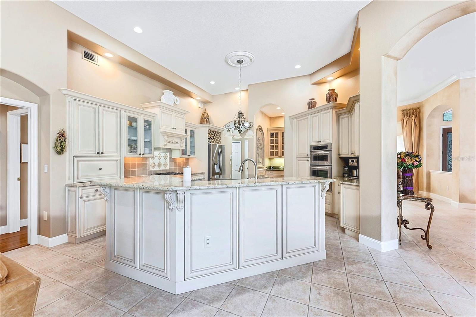 UNIVERSITY PARK COUNTRY CLUB - Residential