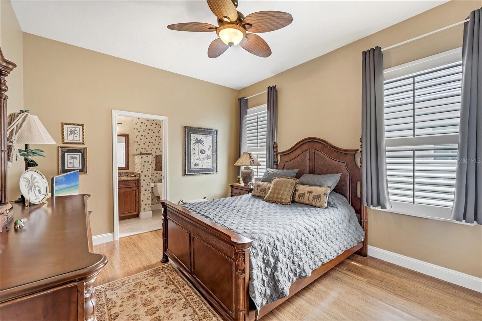 UNIVERSITY PARK COUNTRY CLUB - Residential