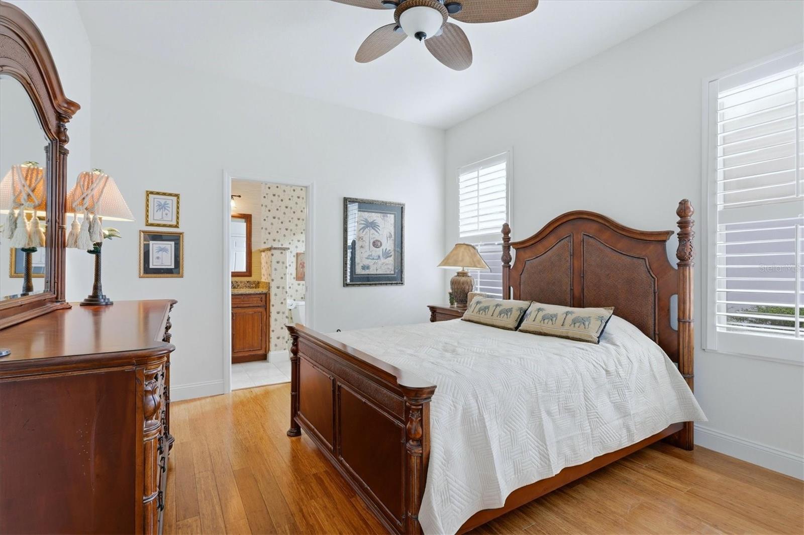 UNIVERSITY PARK COUNTRY CLUB - Residential