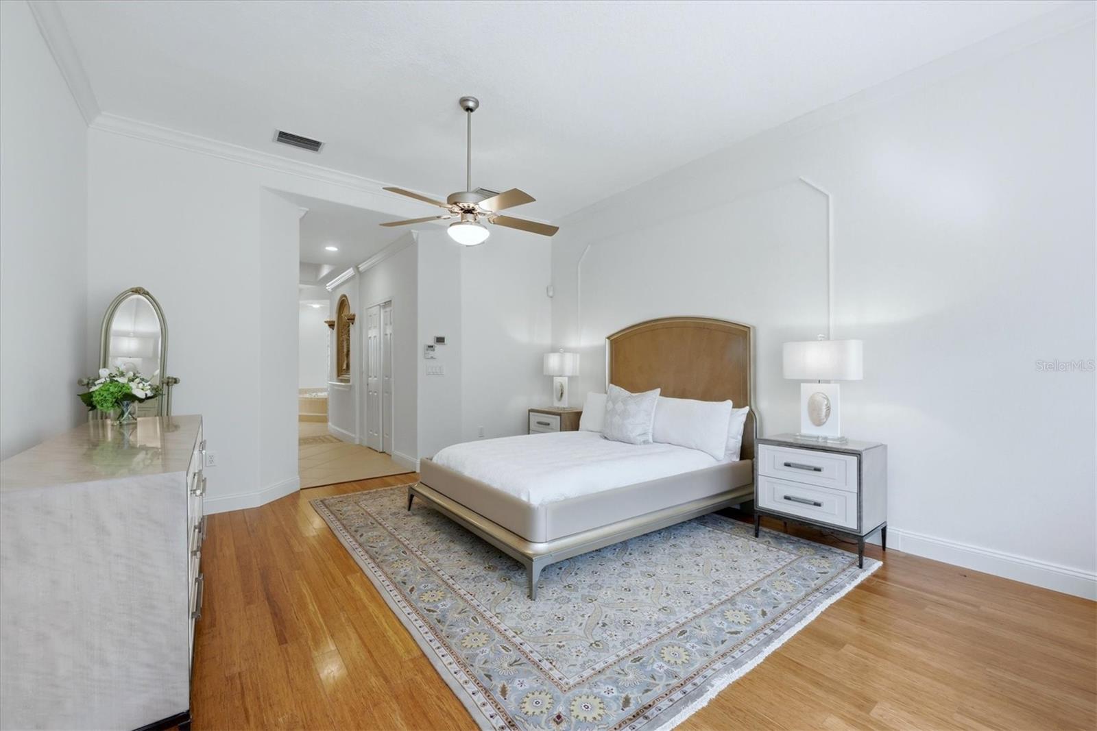 UNIVERSITY PARK COUNTRY CLUB - Residential