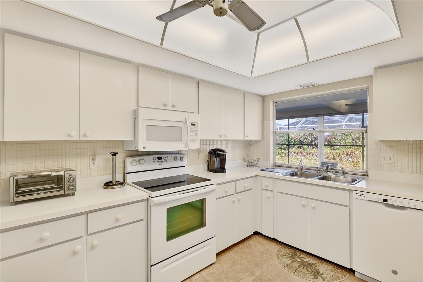 VILLAGE GREEN OF BRADENTON - Residential