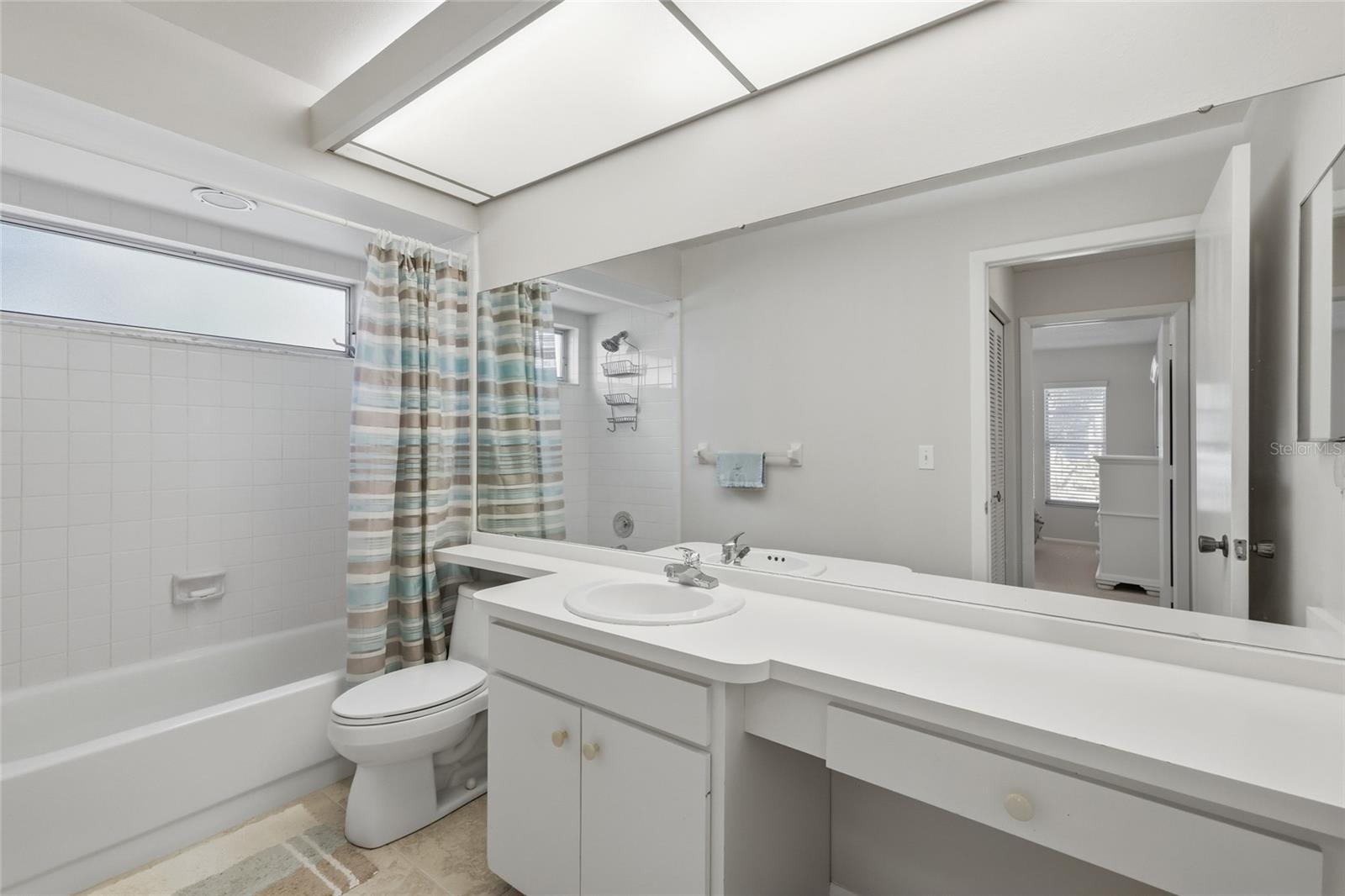 VILLAGE GREEN OF BRADENTON - Residential