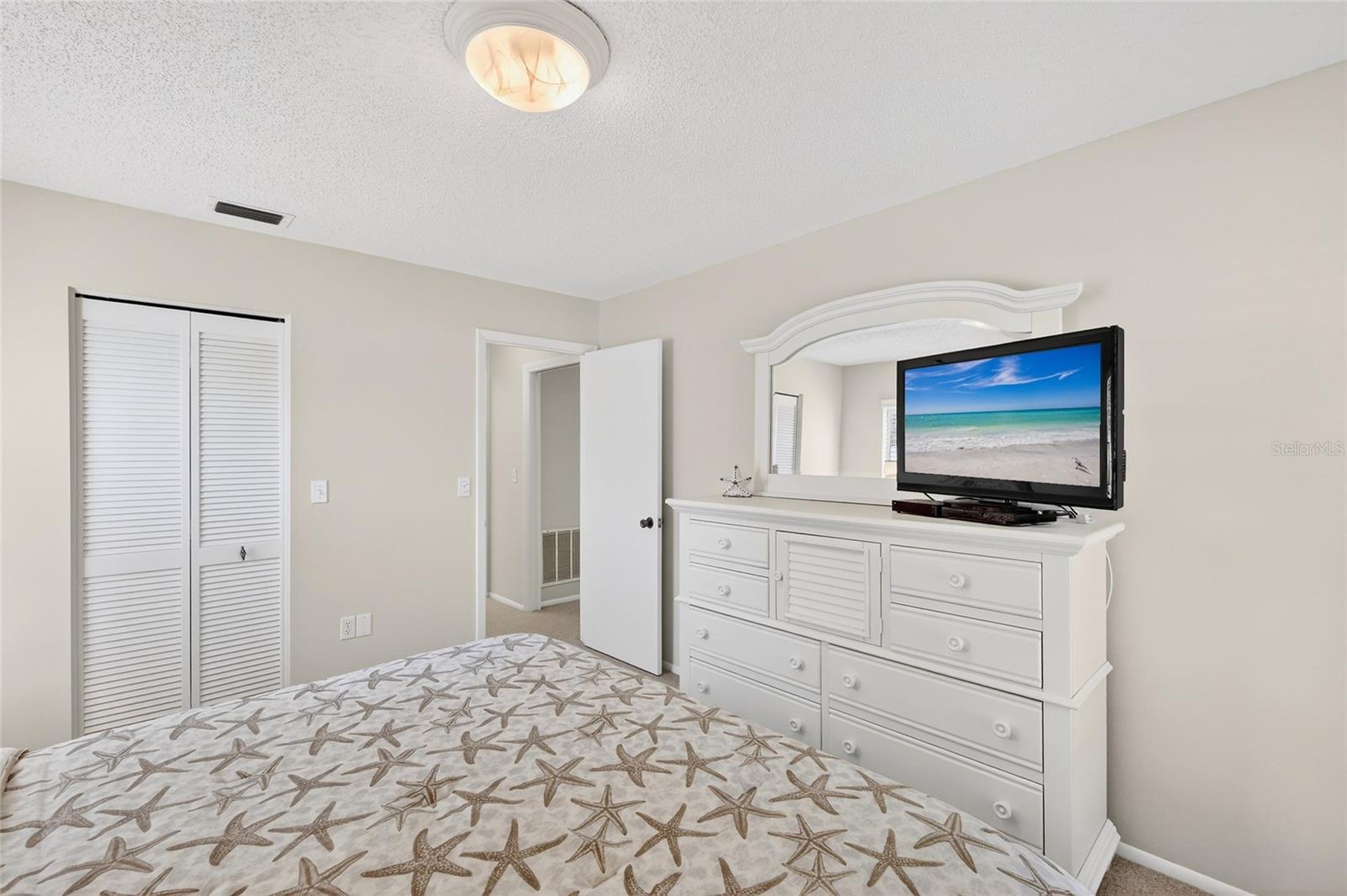 VILLAGE GREEN OF BRADENTON - Residential