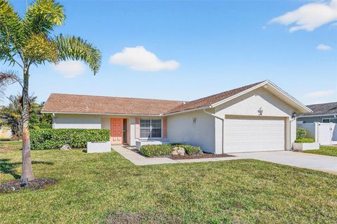 Photo of 6812 19th Avenue W, Bradenton, FL 34209 (MLS # A4680231)