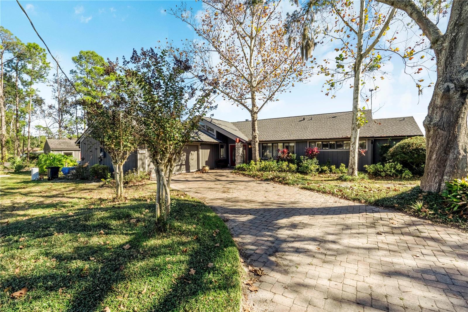 LAKE MARKHAM ESTATES - Residential