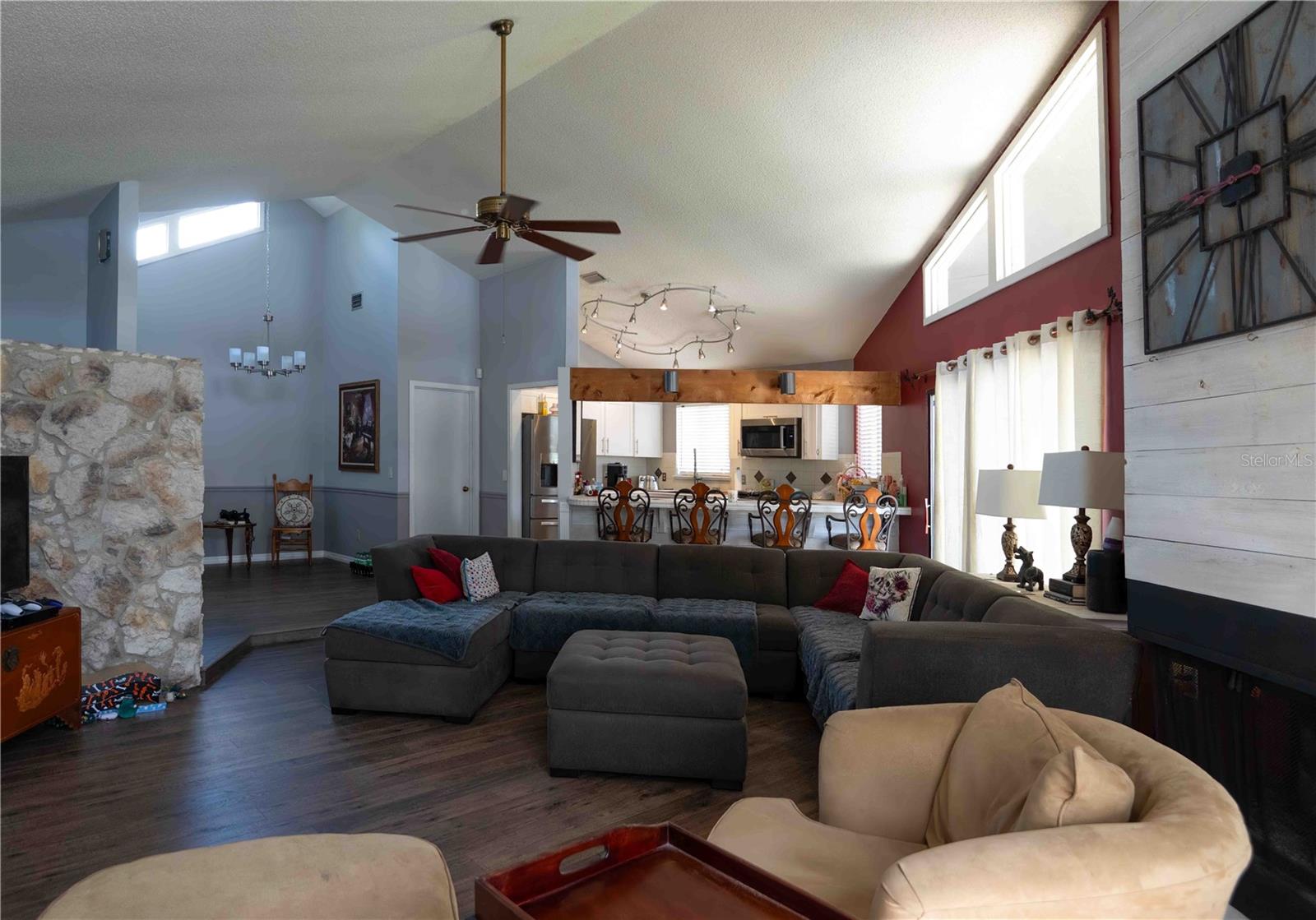 LAKE MARKHAM ESTATES - Residential