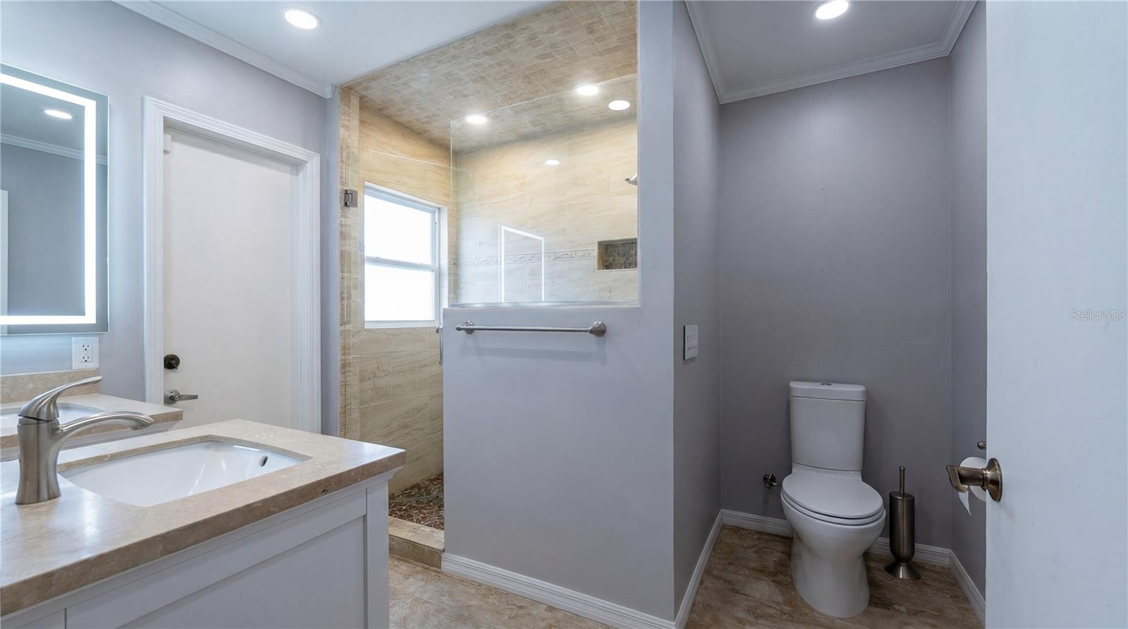 LAKE MARKHAM ESTATES - Residential