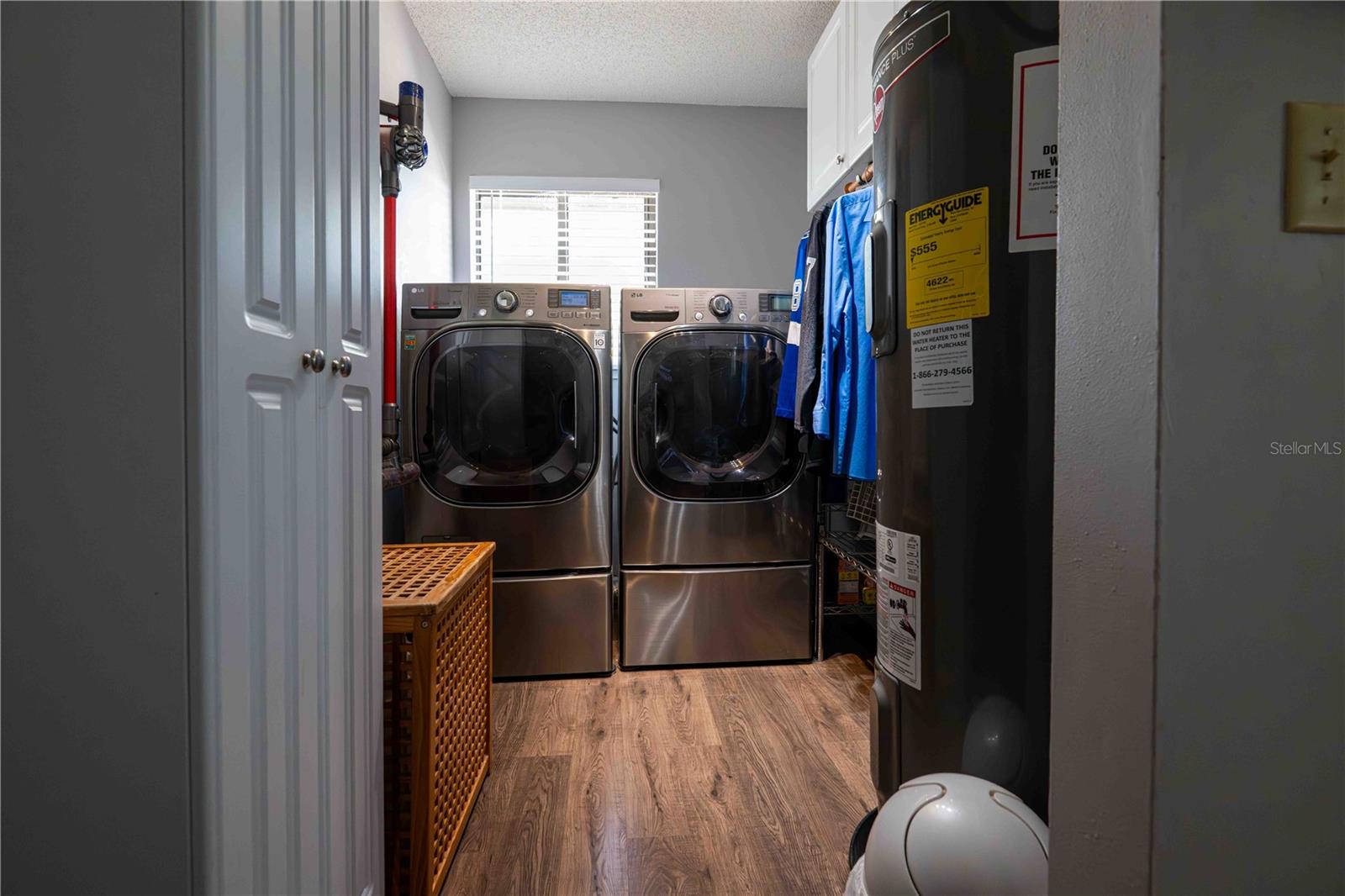 LAKE MARKHAM ESTATES - Residential