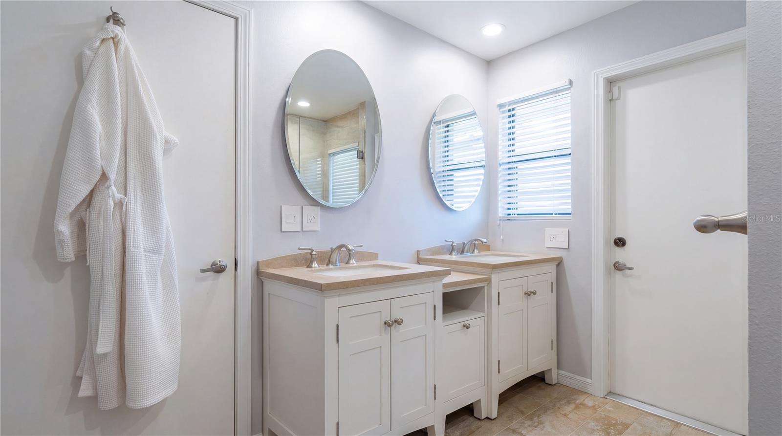 LAKE MARKHAM ESTATES - Residential