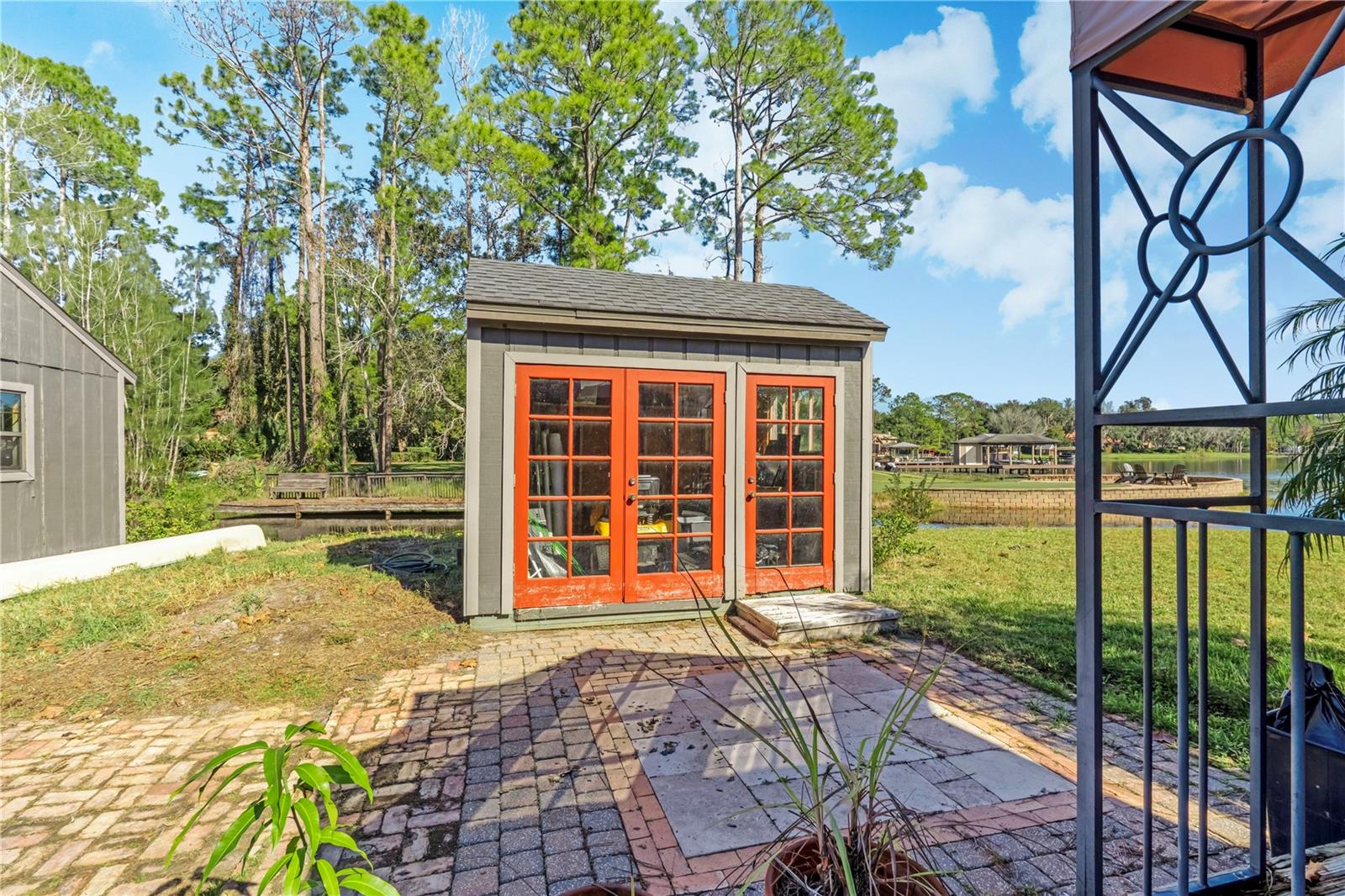 LAKE MARKHAM ESTATES - Residential